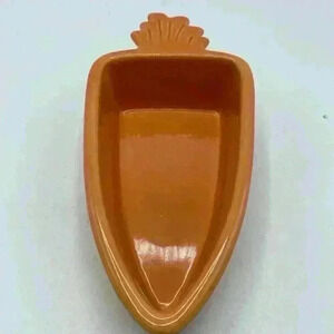 Chantal 93-CA12 Orange Carrot Shaped Baking Bakeware Dish 1 Cup